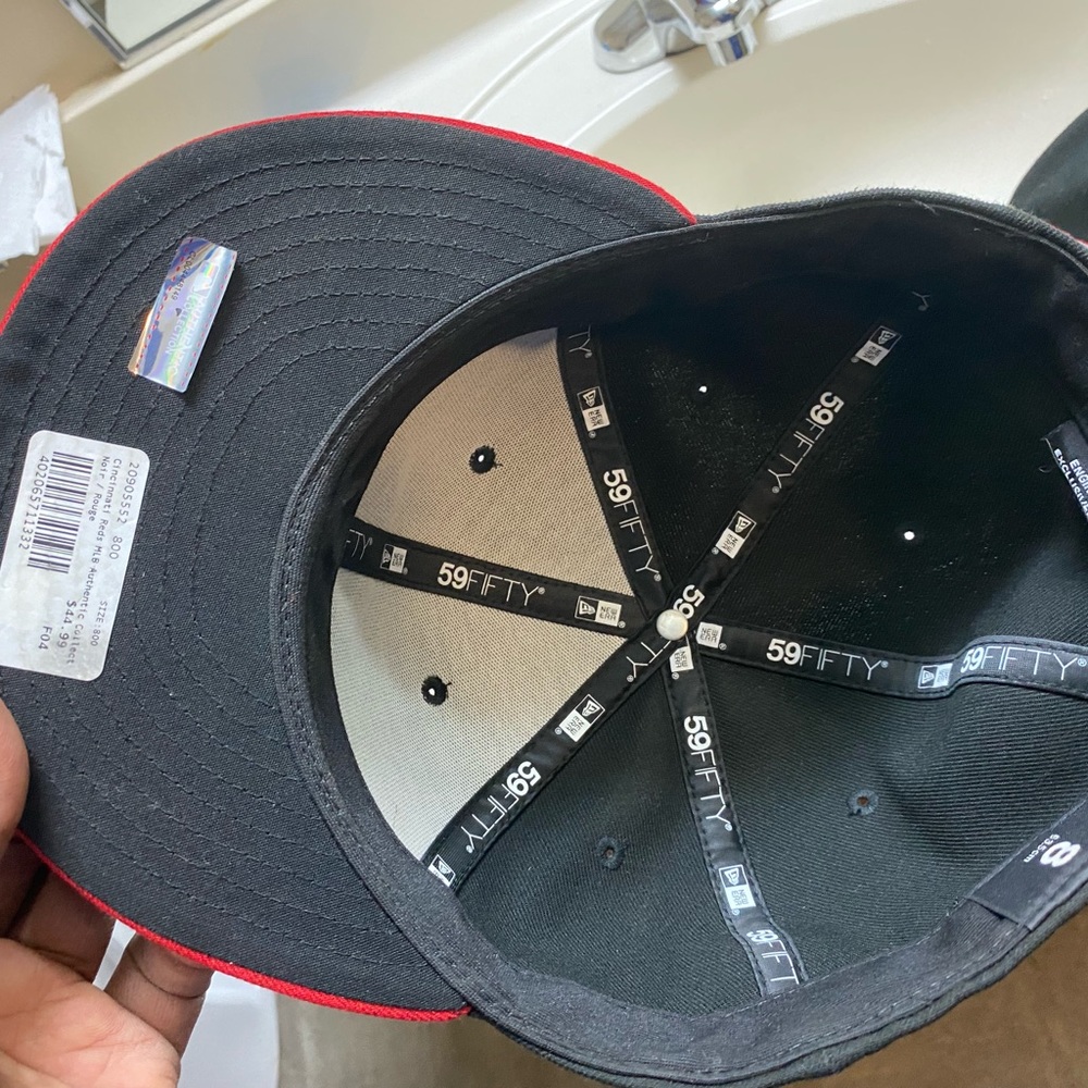 1.PITTSBURGH PIRATES 🏴☠️ 🧢 2.CINCINNATI🧢 3.ALL BLACK 🧢NEW ERA Sizes is 8️⃣ - Picture 12 of 15